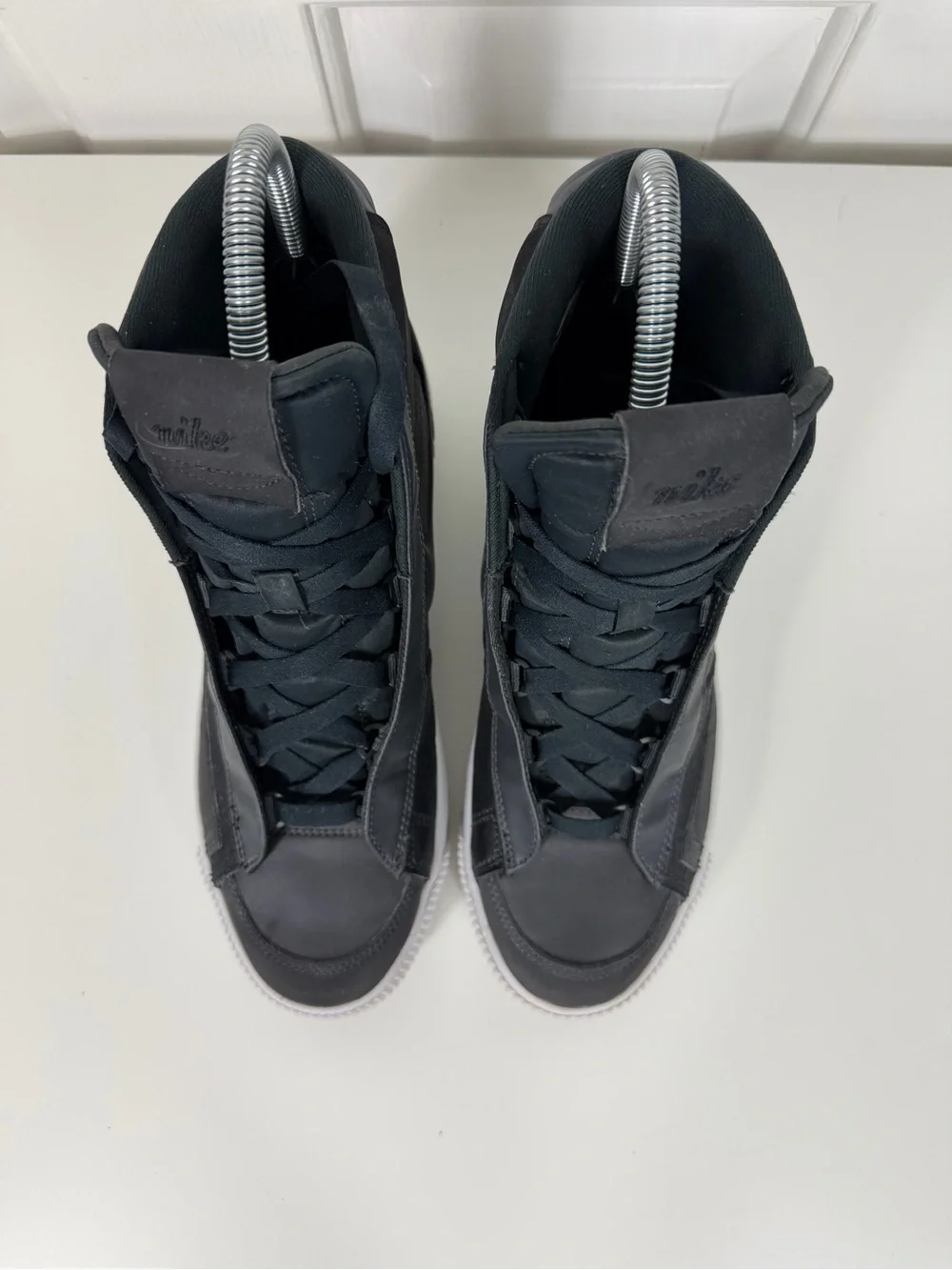 Nike Women’s Blazer Mid Victory Basketball Shoes Sz. 8.5 DR2948-001 BLACK